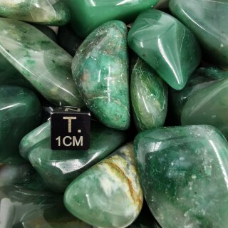 Chalcedon gr&uuml;n Trommelstein ca. 25-40mm VE500g